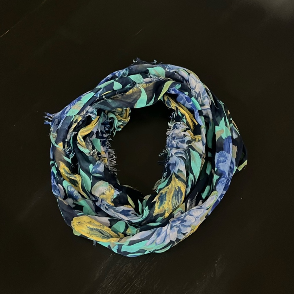 Infinity scarf